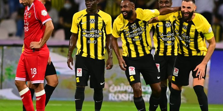 Al Ittihad goleia o Al Wehda e segue firme na liderança do Campeonato Saudita