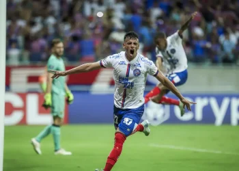 Bahia bate o Strongest e avança à terceira fase prévia da Libertadores
