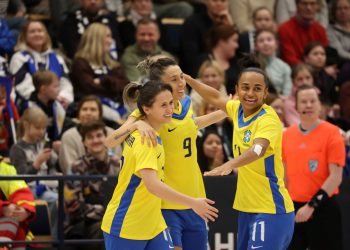 Seleção feminina de futsal volta a atropelar a Finlândia em segundo amistoso