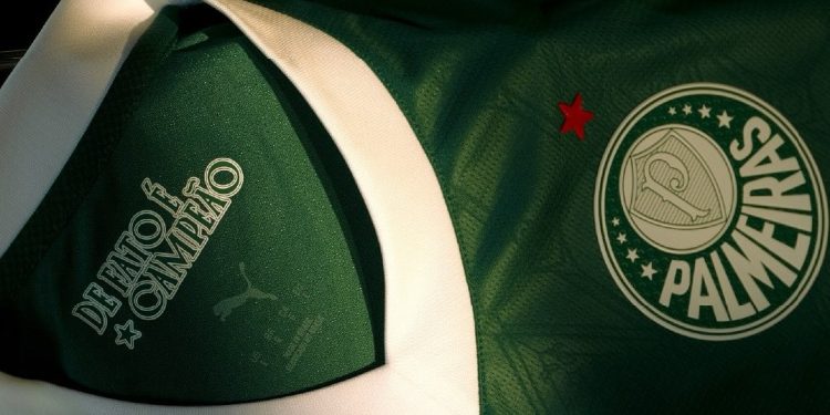 Palmeiras fecha terceiro patrocínio de camisa