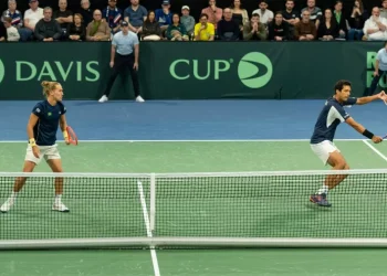 Brasil perde de virada da França nas duplas e é eliminado da Copa Davis