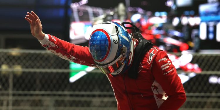 Consistente, Oliver Rowland vence segunda prova da Fórmula E em Jeddah