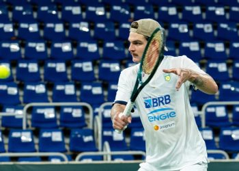 Copa Davis: França abre 2 a 0 com derrotas de Wild e Fonseca