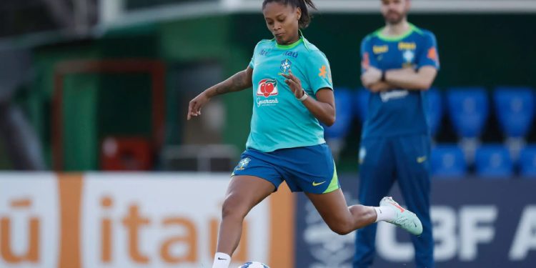 Ary Borges vive emoção de voltar à seleção após sequência de lesões