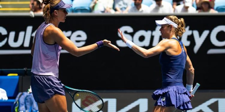 Bia Haddad vence estreia nas duplas e vai às oitavas no WTA de Doha