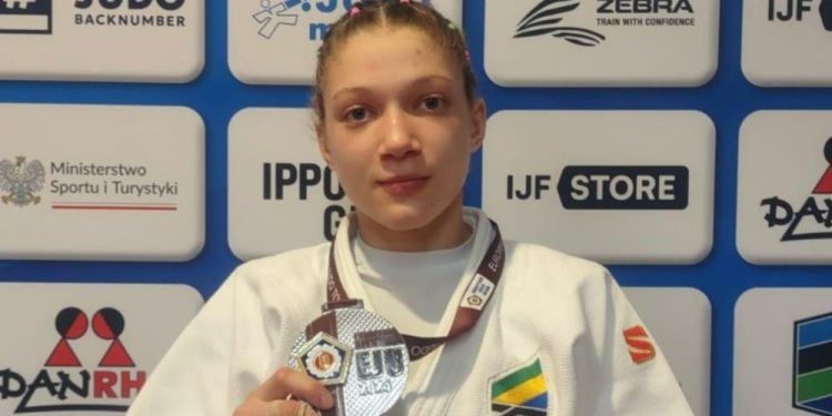 Judô: Clarice Ribeiro é prata no Open Europeu de Varsóvia