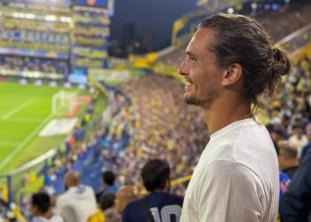 Zverev se encanta com torcida do Boca na Bombonera: “Nunca vivi um ambiente assim”