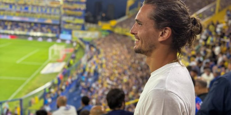 Zverev se encanta com torcida do Boca na Bombonera: “Nunca vivi um ambiente assim”