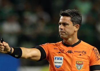 O último ato de um enorme vexame