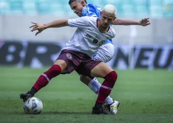 Jacuipense supera o Bahia e fica perto da final do Baiano