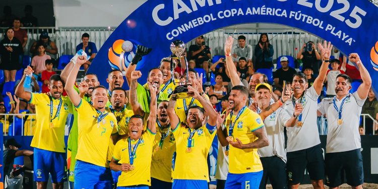 Seleções de beach soccer são convocadas para final da Liga Evolução