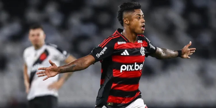 Bruno Henrique decide e Flamengo sai na frente do Vasco por vaga na final do Carioca