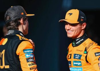 Norris ou Piastri? Bicampeão da F1 aponta quem a McLaren deve priorizar em 2025