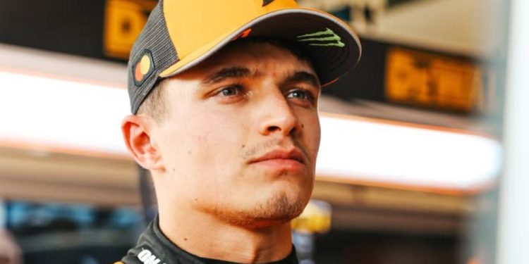 Norris exalta momento da McLaren: “Somos os favoritos, somos a equipe a ser batida”