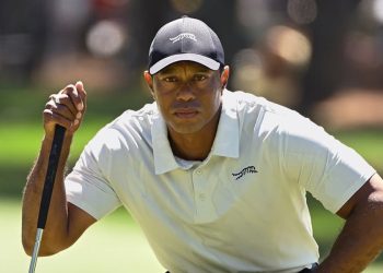 Tiger Woods rompe o tendão de Aquiles em casa e passa por cirurgia