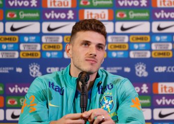 “Grande oportunidade para mostrar meu trabalho”, diz Bento sobre clássico contra a Argentina