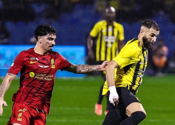 Al Ittihad marca no último lance e arranca empate com o Al Qadsiah na Liga Saudita