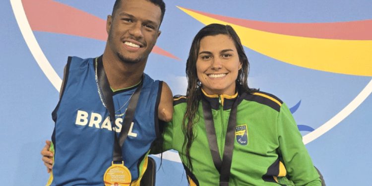 Nadadores brasileiros conquistam ouro na World Series em Barcelona