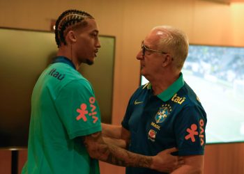 Seleção se apresenta em Brasília para jogos contra Colômbia e Argentina