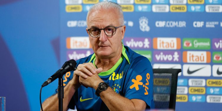 Dorival explica mudanças na Seleção para confronto com a Argentina