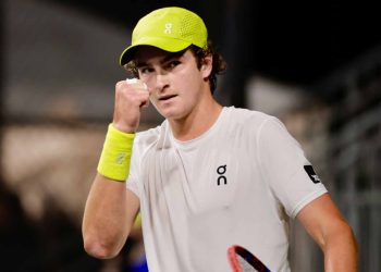 João Fonseca domina Nishikori e avança à final do Challenger de Phoenix