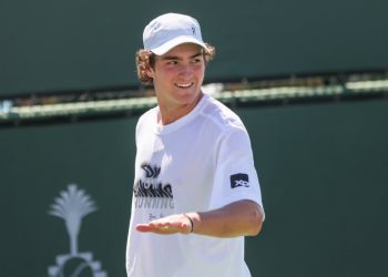 João Fonseca enfrenta 102º do mundo em estreia no Challenger de Phoenix