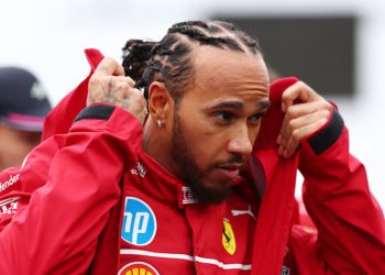 “Senti que estava no fundo do poço”, diz Hamilton sobre estreia na Ferrari