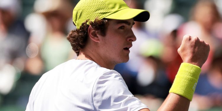 João Fonseca vence britânico e avança à segunda rodada em Indian Wells