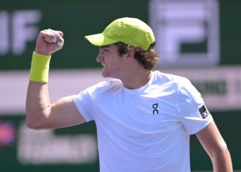 João Fonseca bate russo e estreia com vitória no Challenger de Phoenix