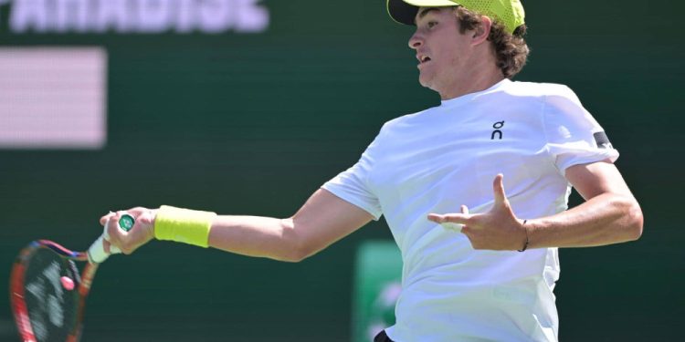 João Fonseca perde para número 14 do mundo e cai na segunda rodada em Indian Wells