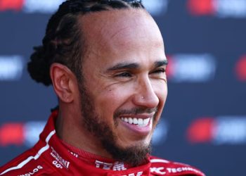 Hamilton revela “choque” com pole na China: “Não esperava esse resultado”
