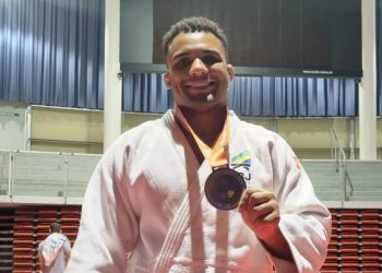 Marcelo Fronckowiak é bronze no Grand Prix da Áustria de judô