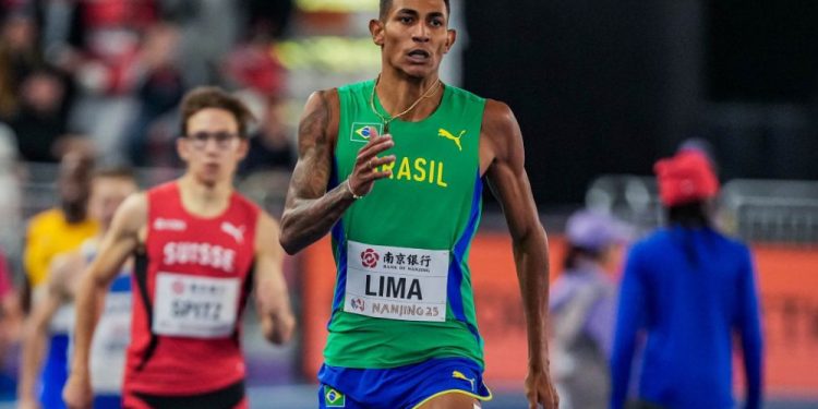 Matheus Lima vai à final dos 400m no Mundial Indoor; Almir Jr é desclassificado e perde bronze