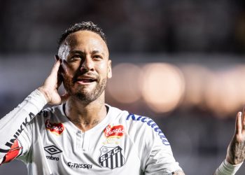 Com gol de Neymar, Santos bate Bragantino e vai às semifinais do Paulistão