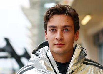 Russell prevê superioridade da McLaren no início da F1: “Nenhum de nós tem carro com potencial para vencê-los”
