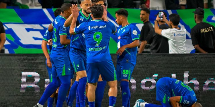 Al Ittihad é derrotado pelo Al Fateh e vê vantagem cair na liderança