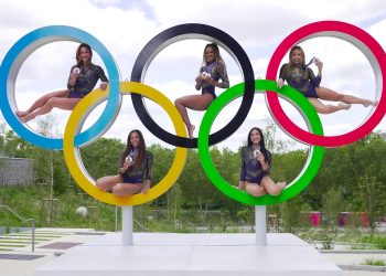 Rebeca Andrade e equipe feminina se encantam com novos painéis no Centro de Treinamento