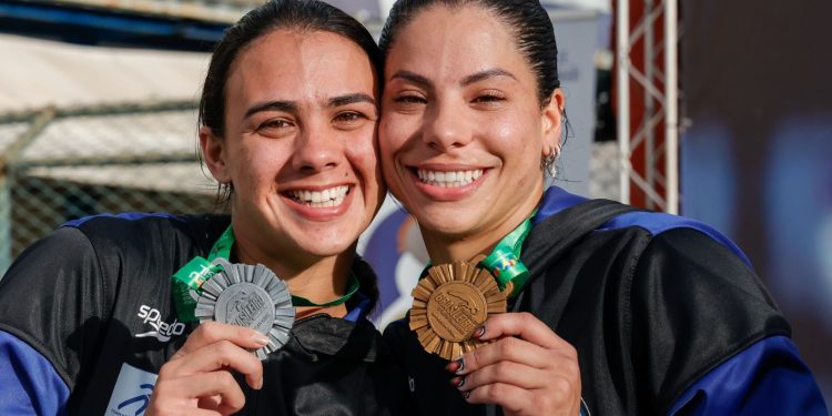 Ingrid Oliveira e Giovanna Pedroso garantem vaga no Mundial de saltos ornamentais