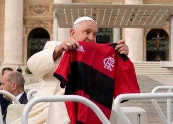 Clubes brasileiros lamentam a morte do papa Francisco