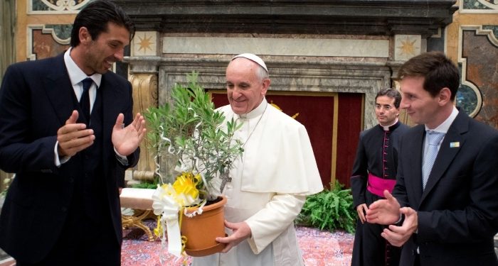 Torcedor do San Lorenzo, papa Francisco morre, aos 88 anos, após última aparição pública