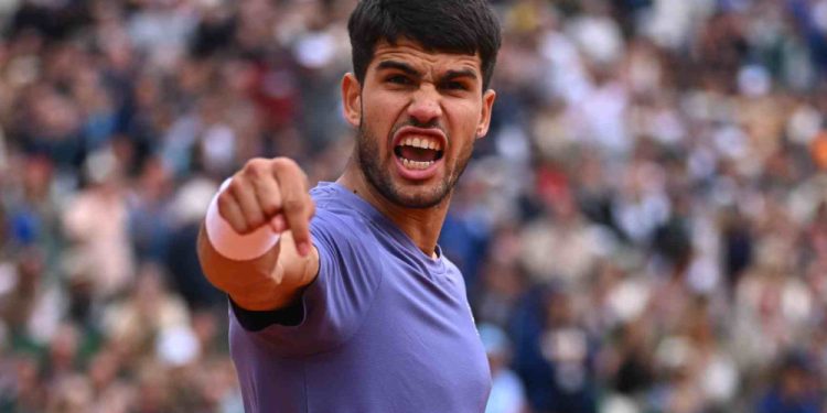 Alcaraz elimina compatriota e encara Musetti na final do Masters 1000 de Monte Carlo