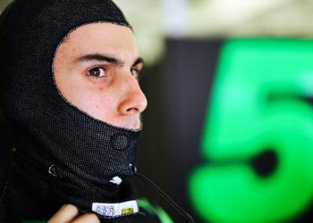 Bortoleto lamenta desempenho da Sauber no Bahrein: “Não consigo seguir os carros à frente de perto”