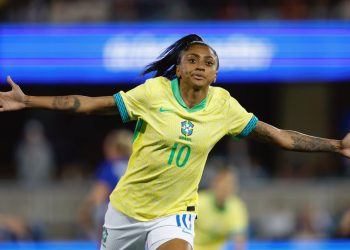 Seleção feminina ganha pela primeira vez dos EUA na casa das adversárias