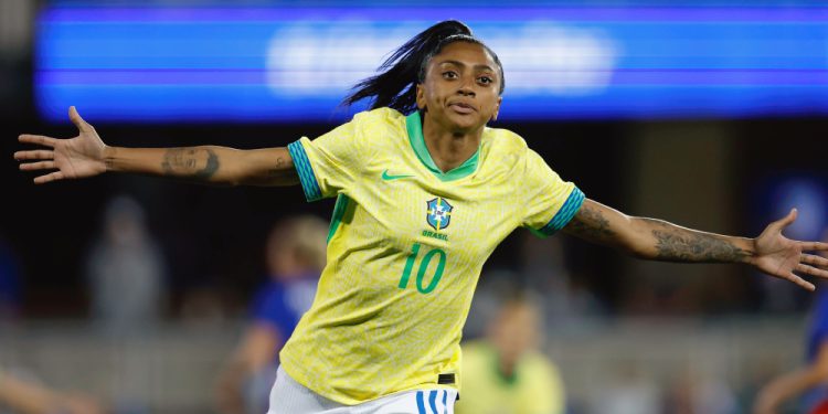 Seleção feminina ganha pela primeira vez dos EUA na casa das adversárias