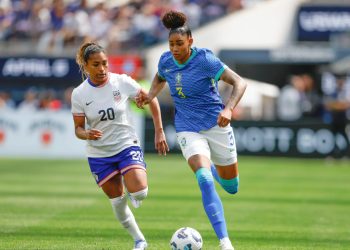 Seleção feminina perde para os Estados Unidos no primeiro amistoso do ano