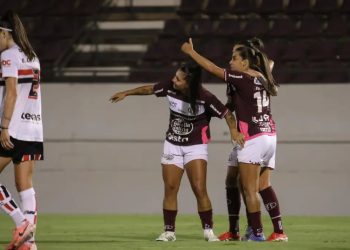 Ferroviária derrota o São Paulo e assume liderança do Brasileiro Feminino