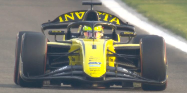 Fórmula 2: Fornaroli supera Martins e faz a pole no Bahrein