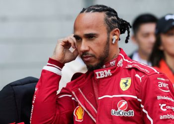 Hamilton diz que Ferrari é a quarta força do grid: “Temos que trabalhar para diminuir a diferença”