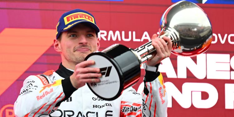 Verstappen alcança feito inédito e celebra vitória dominante no Japão: “Fizemos todas as escolhas certas”
