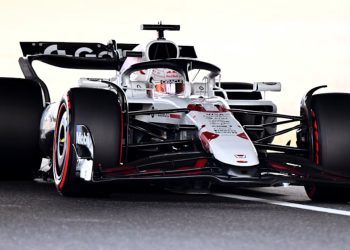 Verstappen domina GP do Japão e vence a primeira na temporada; Bortoleto é 19º